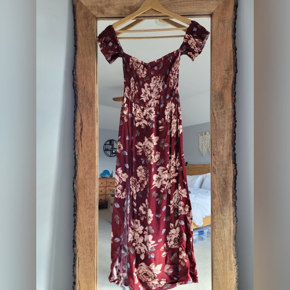 Reverse strapless / off the shoulder dress